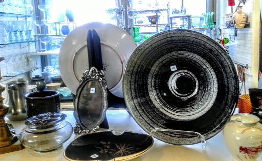 Thrift Store «St Albans Church-Opportunity Shop», reviews and photos, 3001 Wisconsin Ave NW, Washington, DC 20016, USA