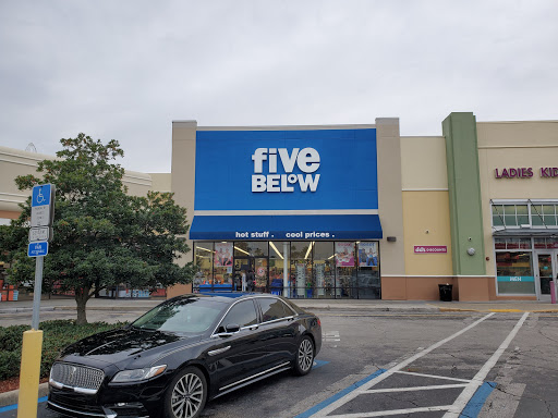 Variety Store «Five Below», reviews and photos, 5295 International Dr #660, Orlando, FL 32819, USA
