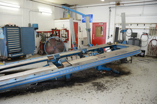 Auto Body Shop «Jack Hart Body Shop Inc», reviews and photos, 1468 S Dixie Blvd, Radcliff, KY 40160, USA