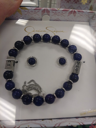 Clothing Store «Ross Dress for Less», reviews and photos, 1299 Colusa Ave, Yuba City, CA 95991, USA