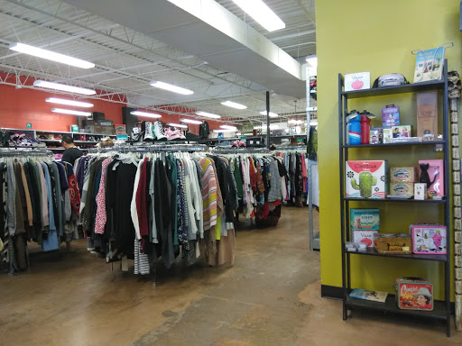 Used Clothing Store «Buffalo Exchange Houston», reviews and photos, 2901 S Shepherd Dr, Houston, TX 77098, USA