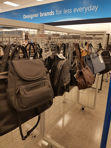 Clothing Store «Ross Dress for Less», reviews and photos, 3024 Wake Forest Rd, Raleigh, NC 27609, USA