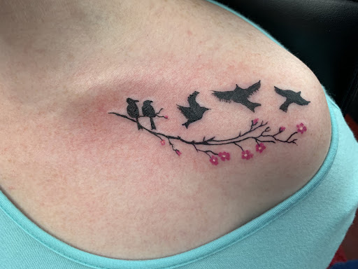 Tattoo Shop «Mystic Tattoo and Body Piercing», reviews and photos, 1150 Richmond Rd, Charlottesville, VA 22911, USA