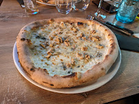 Pizza du Pizzeria The RiverSide Valcenis à Lanslevillard - n°17