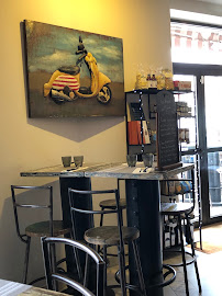 Atmosphère du Restaurant Italian Caffè à L'Isle-sur-la-Sorgue - n°6