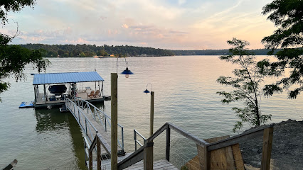 Nautical Point Cabin