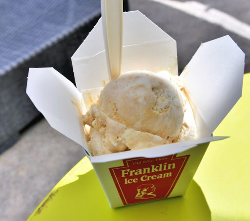 SS Franklin Fountain, 301 S Christopher Columbus Blvd, Philadelphia, PA 19106, USA, 