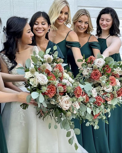 Beauty Salon «Montage Salon & Spa», reviews and photos, 612 W State St, Geneva, IL 60134, USA