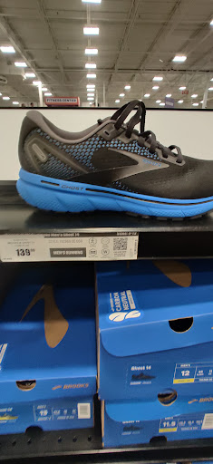 Sporting Goods Store «Academy Sports + Outdoors», reviews and photos, 140 E Bert Kouns Industrial Loop, Shreveport, LA 71106, USA