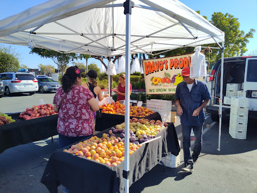Placergrown Farmers' Market, Fountains at Roseville
