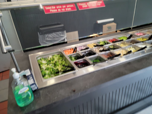 Pizza Restaurant «Round Table Pizza», reviews and photos, 15730 1st Avenue South, Burien, WA 98148, USA