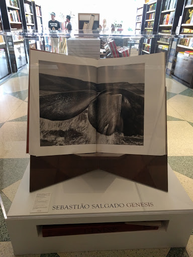 Book Store «TASCHEN Store Miami», reviews and photos, 1111 Lincoln Rd, Miami Beach, FL 33139, USA