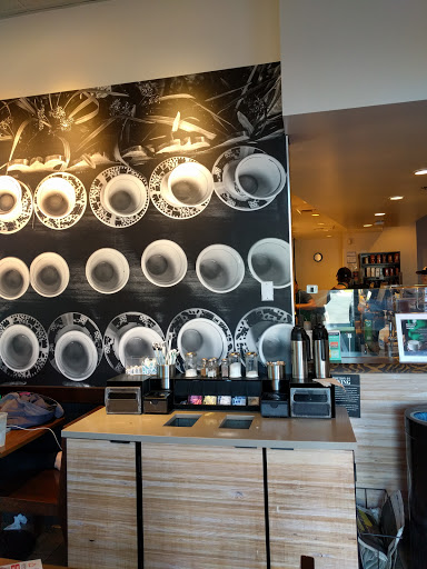 Coffee Shop «Starbucks», reviews and photos, 459 Rohnert Park Expy, Rohnert Park, CA 94928, USA