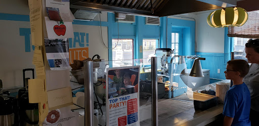 Donut Shop «Top That! Donuts», reviews and photos, 210 Ocean Ave, Point Pleasant Beach, NJ 08742, USA