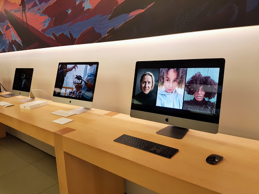 Computer Store «Apple Southlake Town Square», reviews and photos, 260 Grand Ave, Southlake, TX 76092, USA