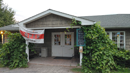 Winery «Leonard Oakes Estate Winery», reviews and photos, 10609 Ridge Rd, Medina, NY 14103, USA