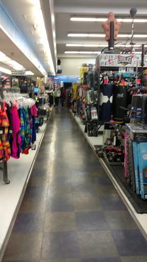 Sporting Goods Store «Big 5 Sporting Goods», reviews and photos, 3420 Arden Way, Sacramento, CA 95825, USA