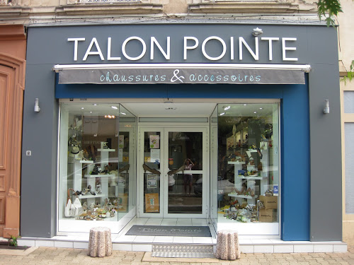 Magasin de chaussures Talon pointe Belleville