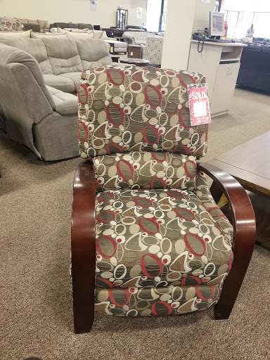 Furniture Store «Raymour & Flanigan Furniture and Mattress Clearance Center», reviews and photos, 1799 Boston Post Rd, Milford, CT 06460, USA