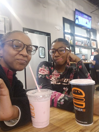 Shopping Mall «Promenade Shopping Center», reviews and photos, 7485 Rush River Dr, Sacramento, CA 95831, USA