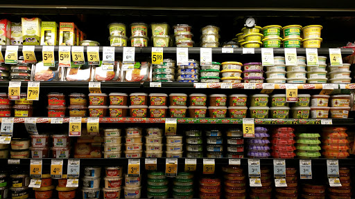 Shopping Mall «Villaggio Shopping Center», reviews and photos, 7959 N Blackstone Ave, Fresno, CA 93720, USA