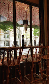 Atmosphère du Restaurant Chez Cézanne à Paris - n°10