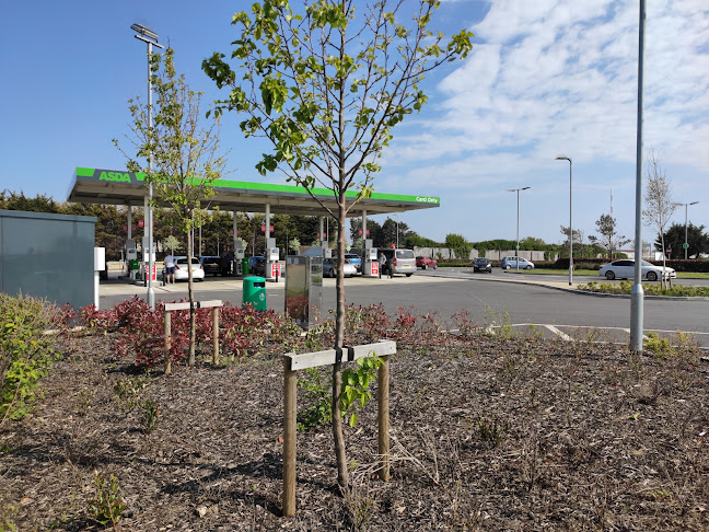 Comments and reviews of Asda Petrol Station