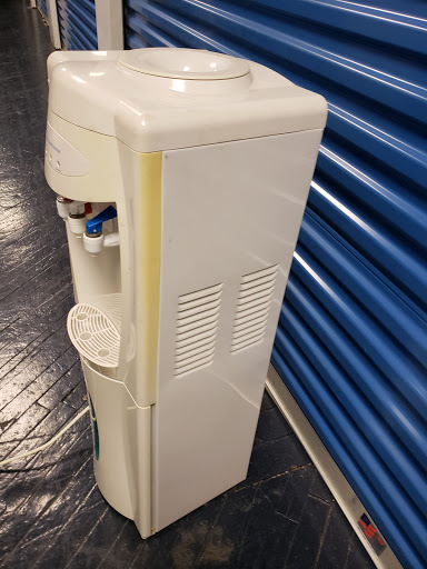 Self-Storage Facility «StorageBlue - Self Storage, Newark», reviews and photos, 200 Mt Pleasant Ave, Newark, NJ 07104, USA