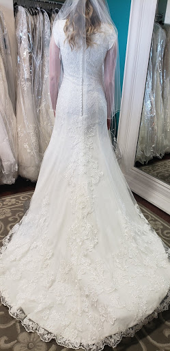 Bridal Shop «A Closet Full of Dresses», reviews and photos, 1249 N Greenfield Rd, Mesa, AZ 85205, USA