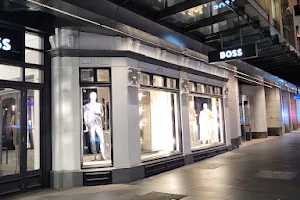 Louis Vuitton Sydney George Street image