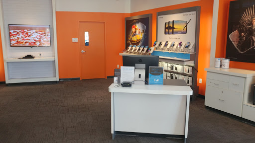 Cell Phone Store «AT&T Authorized Retailer», reviews and photos, 8052 Limonite Ave #101, Riverside, CA 92509, USA