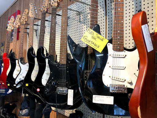 Pawn Shop «Cesar Chavez Pawn & Jewelry», reviews and photos, 2209 East Cesar E Chavez Avenue, Los Angeles, CA 90033, USA