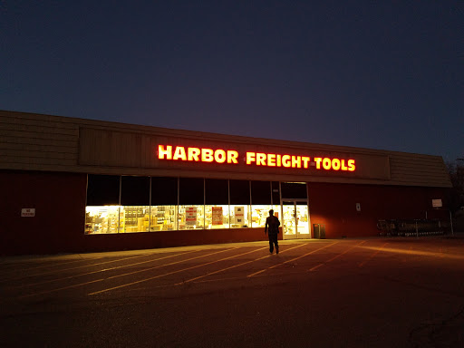 Hardware Store «Harbor Freight Tools», reviews and photos, 34900 Groesbeck Hwy, Charter Twp of Clinton, MI 48035, USA