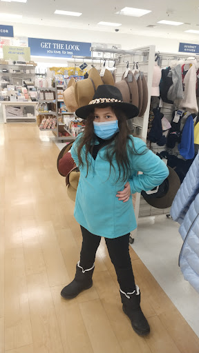 Shopping Mall «Stadium Plaza Shopping Center», reviews and photos, 10 Main St, Tewksbury, MA 01876, USA