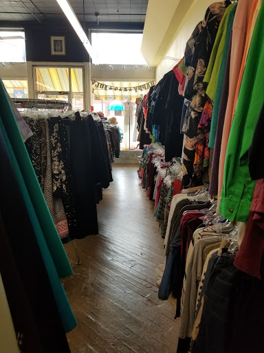 Thrift Store «New Beginnings By CWH», reviews and photos, 7 W Washington St, Newnan, GA 30263, USA