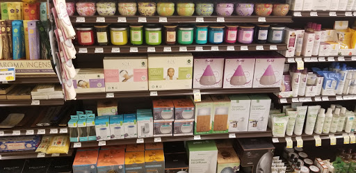 Grocery Store «Fresh Thyme Farmers Market - Omaha», reviews and photos, 14949 Evans Plaza, Omaha, NE 68116, USA