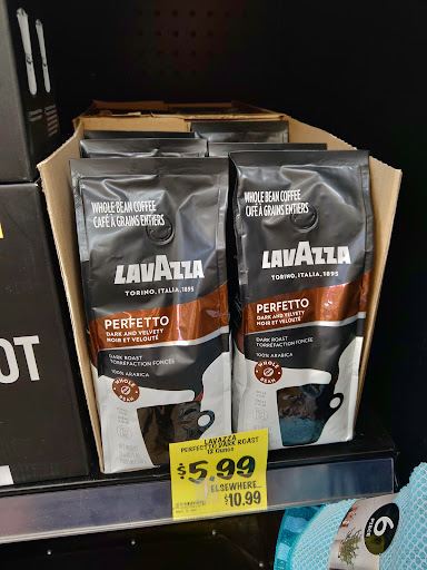 Grocery Store «Grocery Outlet Bargain Market», reviews and photos, 355 N Citrus Ave, Azusa, CA 91702, USA