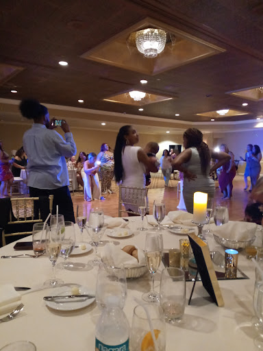 Off Track Betting Shop «Tampa Greyhound Track», reviews and photos, 8300 N Nebraska Ave, Tampa, FL 33604, USA