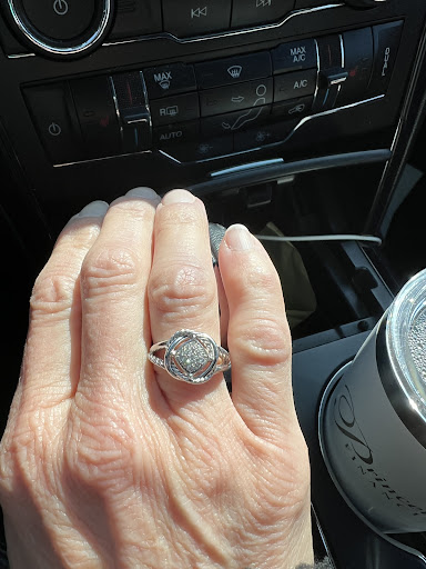 Jeweler «Louis Anthony Jewelers», reviews and photos, 1775 N Highland Rd, Pittsburgh, PA 15241, USA