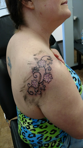 Body Piercing Shop «Destination Ink - Tattoo and Body Piercing», reviews and photos, 2401 NE Cornell Rd, Hillsboro, OR 97124, USA