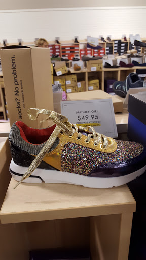 Shoe Store «DSW Designer Shoe Warehouse», reviews and photos, 2500 Central Park Ave, Yonkers, NY 10710, USA