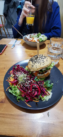 Hamburger végétarien du Restaurant végétalien Millefolium à Pau - n°7