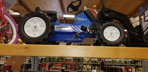 Animal Feed Store «Wilco Farm Store», reviews and photos, 2300 E Hancock St, Newberg, OR 97132, USA