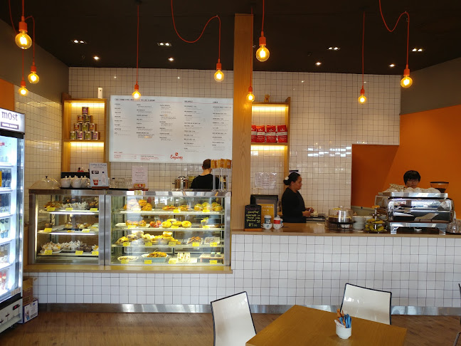 Comments and reviews of Gloria Jean's Cafe - Waitakere