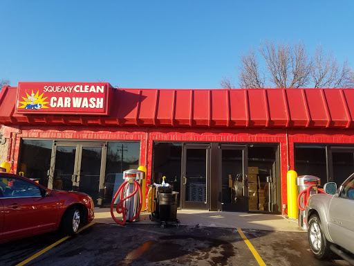 Self Service Car Wash «Squeaky Clean Car Wash - Maryland Heights, MO», reviews and photos, 12425 Dorsett Rd, Maryland Heights, MO 63043, USA