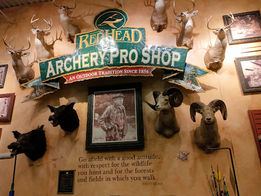 Sporting Goods Store «Bass Pro Shops», reviews and photos, 1000 Basspro Dr, Houston, TX 77047, USA