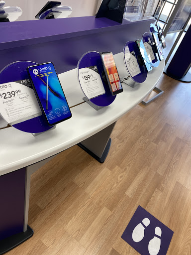 Cell Phone Store «MetroPCS Authorized Dealer», reviews and photos, 224 W Main St, Lebanon, TN 37807, USA