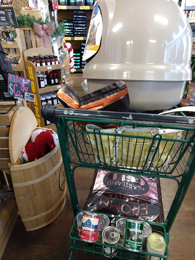 Pet Store «Hollywood Feed - Collierville, TN - Collierville», reviews and photos, 3615 S Houston Levee Rd, Collierville, TN 38017, USA