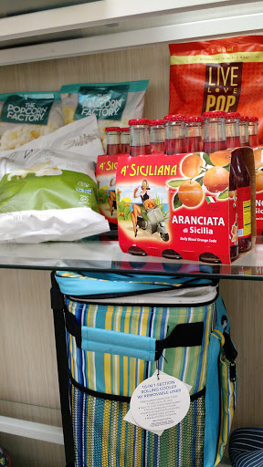 Home Goods Store «HomeGoods», reviews and photos, 7350 NE Butler St, Hillsboro, OR 97124, USA