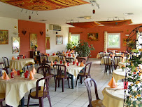 Atmosphère du Restaurant Le Chant Du Coq à Cavagnac - n°1